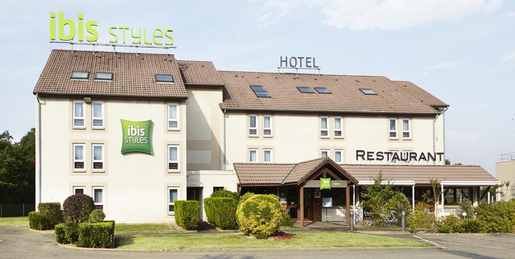 Hotel Ibis Styles Chartres Metropole Le Coudray Exterior foto