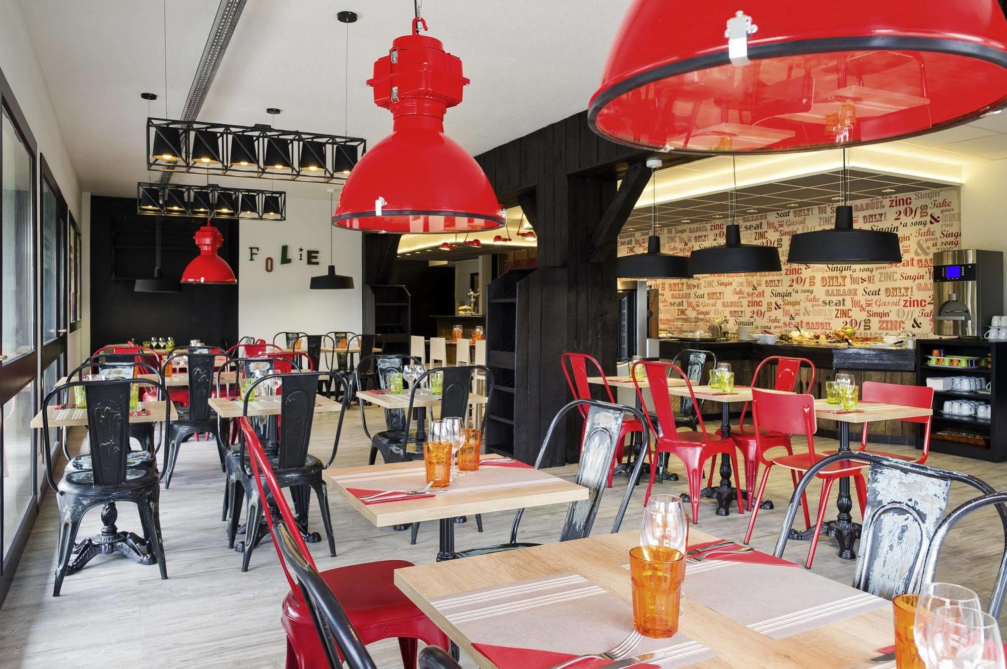 Hotel Ibis Styles Chartres Metropole Le Coudray Exterior foto