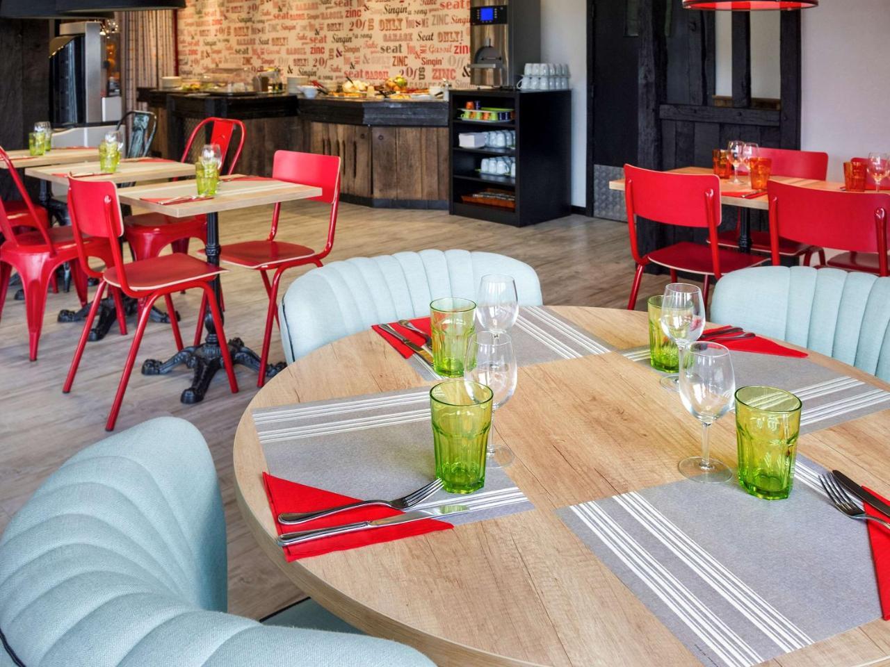 Hotel Ibis Styles Chartres Metropole Le Coudray Exterior foto