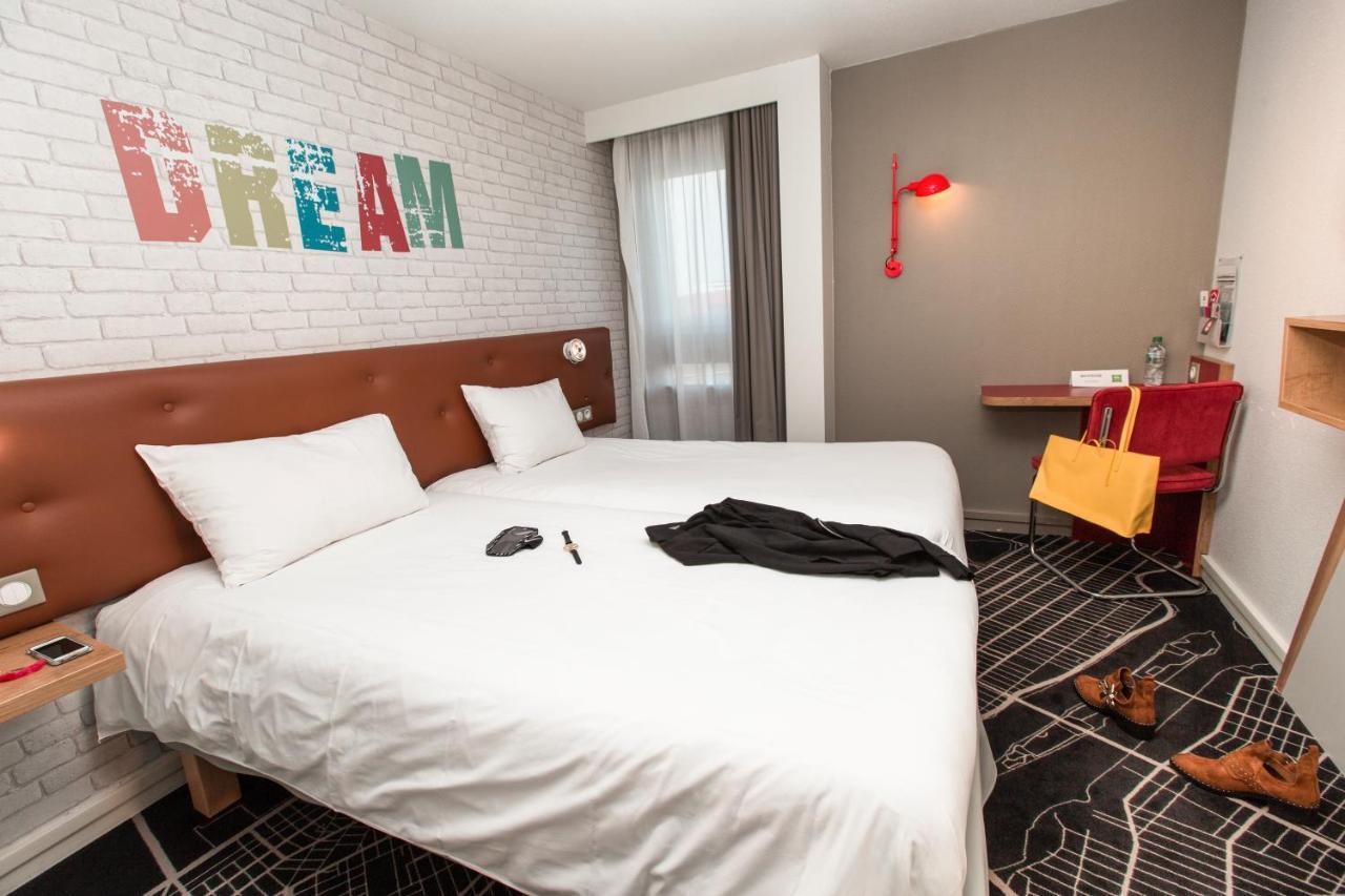 Hotel Ibis Styles Chartres Metropole Le Coudray Exterior foto